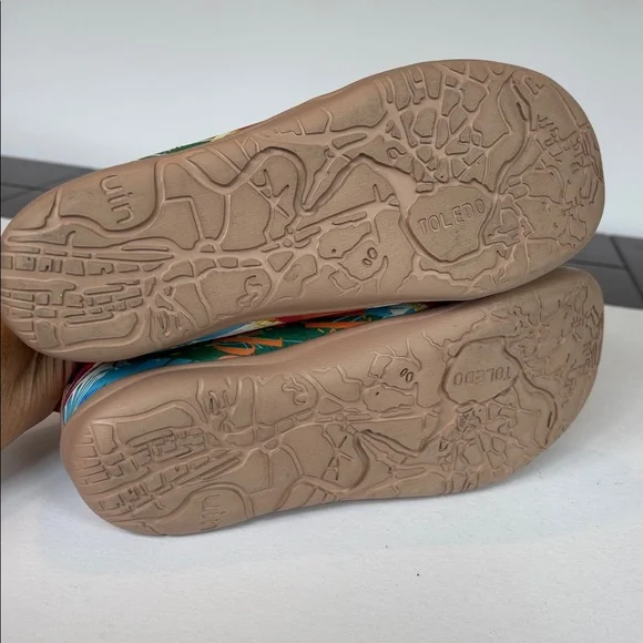 NWOT UIN Slipon Loafers Flats Sneaker Walking Shoes  size 8 - Picture 7 of 9